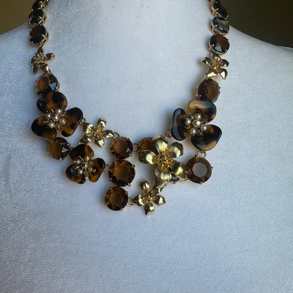 Talbotsstatement Floral Necklace